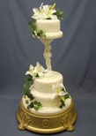 suit case wedding cake
